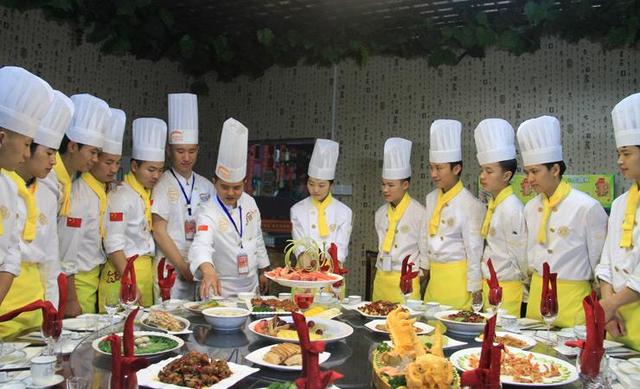 连新东方厨师学校都能上市了？东方教育到底是一个怎样的巨无霸？