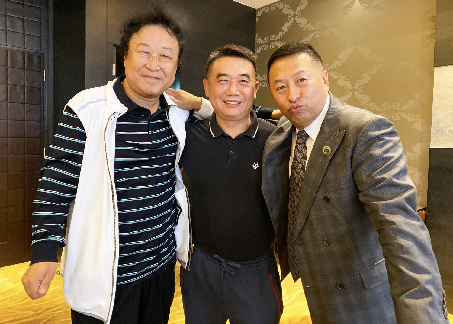 葛坚,张俊以感谢黄阿原,北美崔哥,辛刚 担当起吉林发展新力量