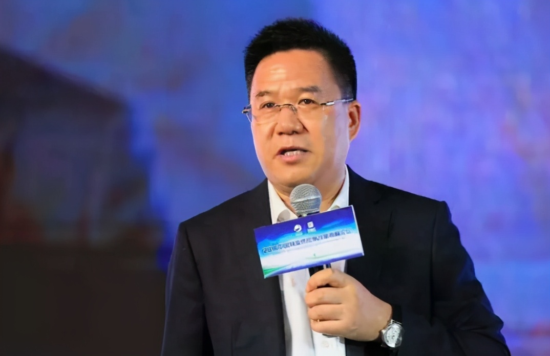 曹德旺说房子不过是一堆钢筋水泥，遭专家怒怼