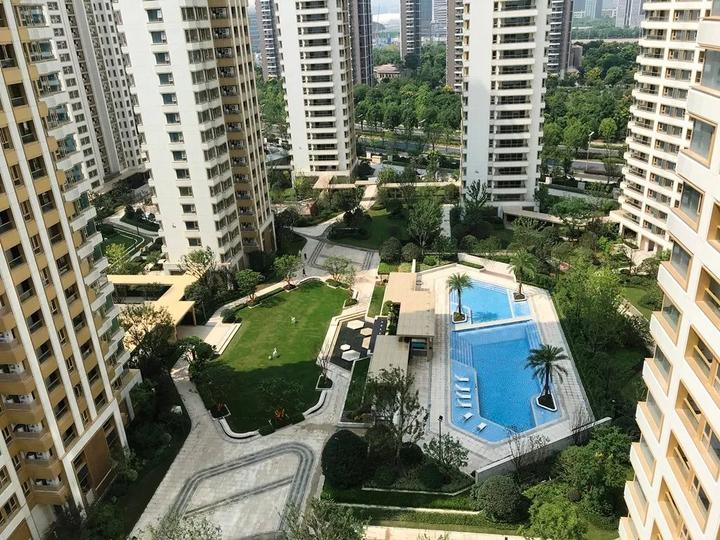 “奥体房姐”凉了,杭州“炒房团”的余温还在?