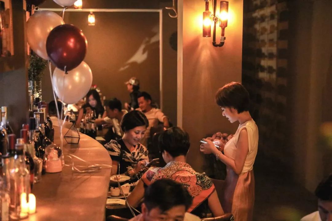 “奥体房姐”凉了,杭州“炒房团”的余温还在?