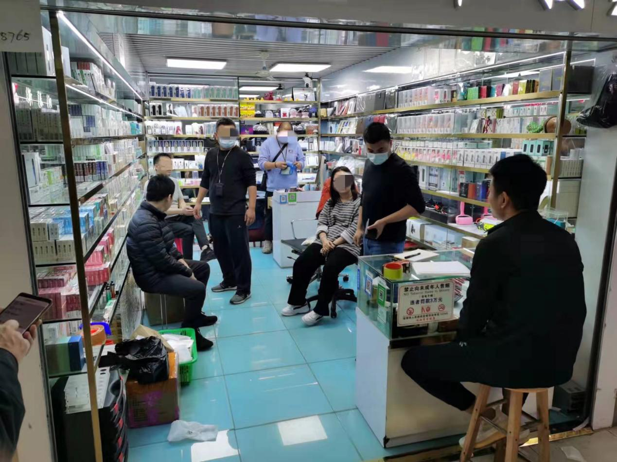 悦刻打假再添战果 协助深圳警方捣毁华强北一售假窝点
