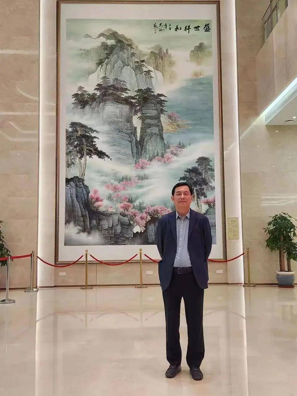 著名书画家陈忠洲院长为山东省委党校捐赠两幅巨幅山水画_中金在线财经号