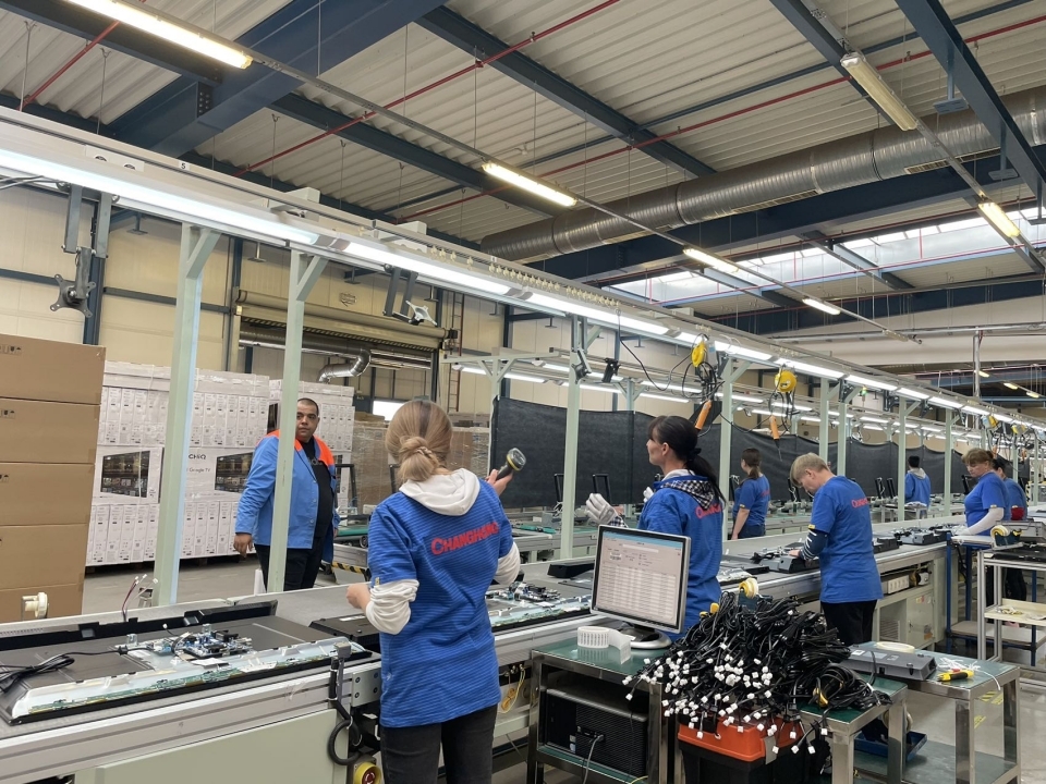 “冰雪”赛道狂飙 长虹国际化跃升加速 “冰雪”赛道狂飙 长虹国际化跃升加速