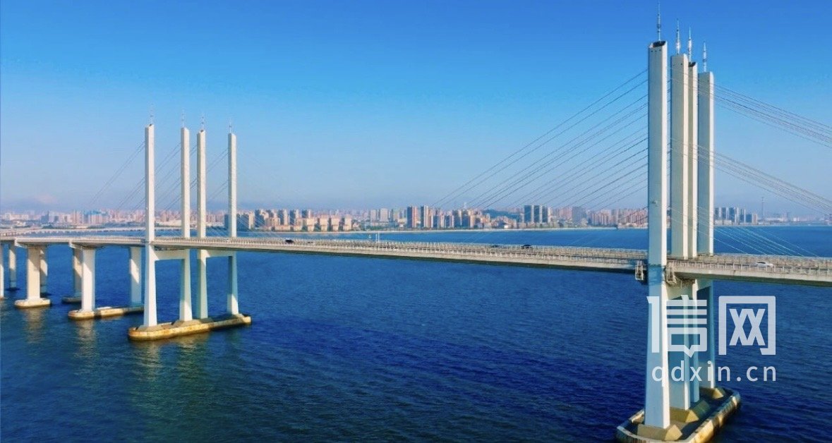 胶州湾大桥资料图。（来源：青岛马拉松）