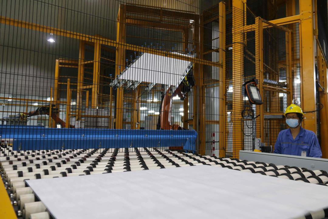 湖北咸宁：“一企一策”精准助力企业复产