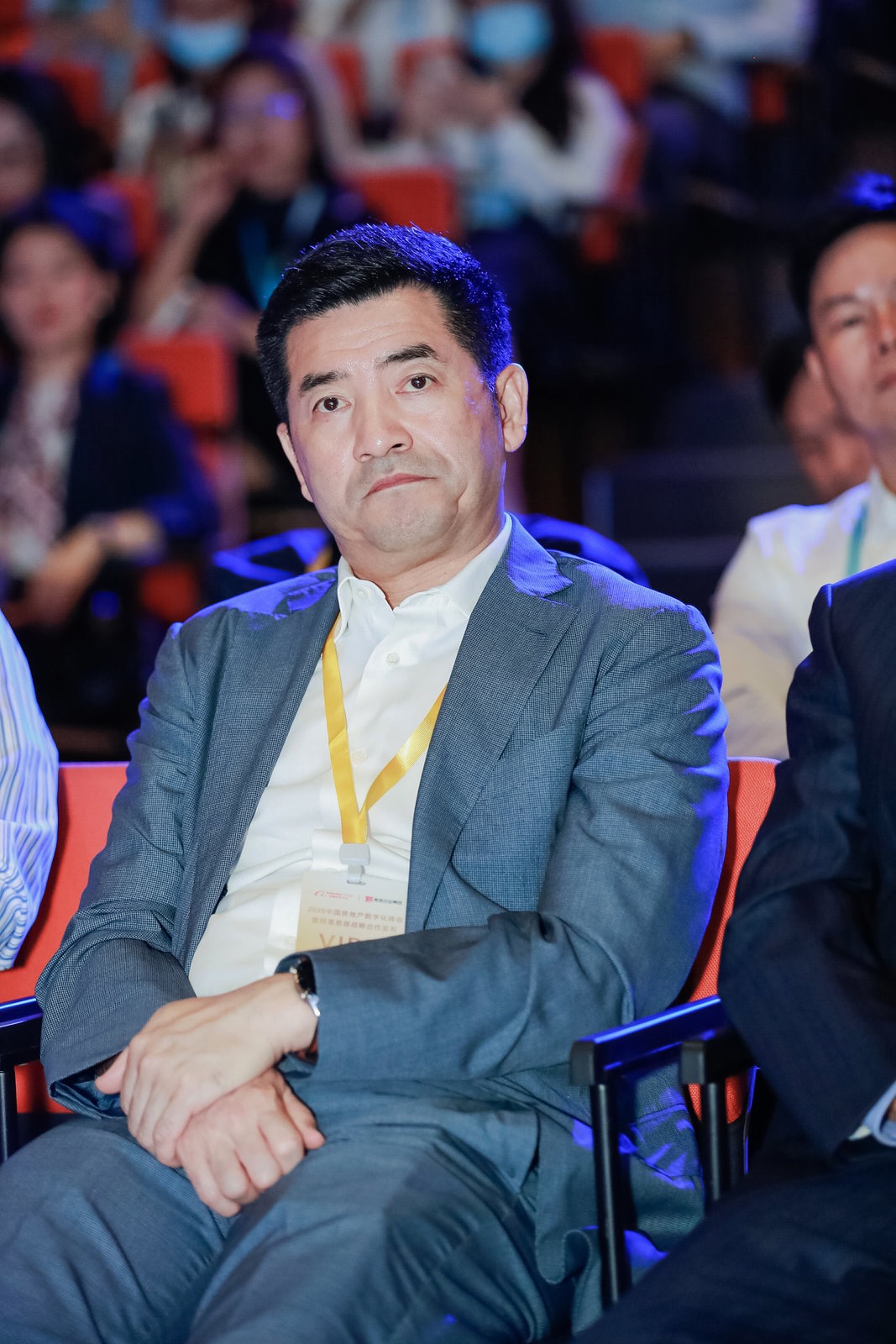 绿城中国董事会主席张亚东