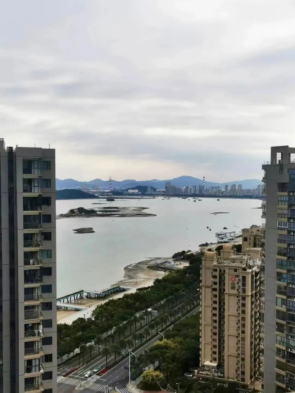 一线海景, 送超大露台! 岛外有千万豪宅将拍,直降8000元/㎡_中金在线财经号