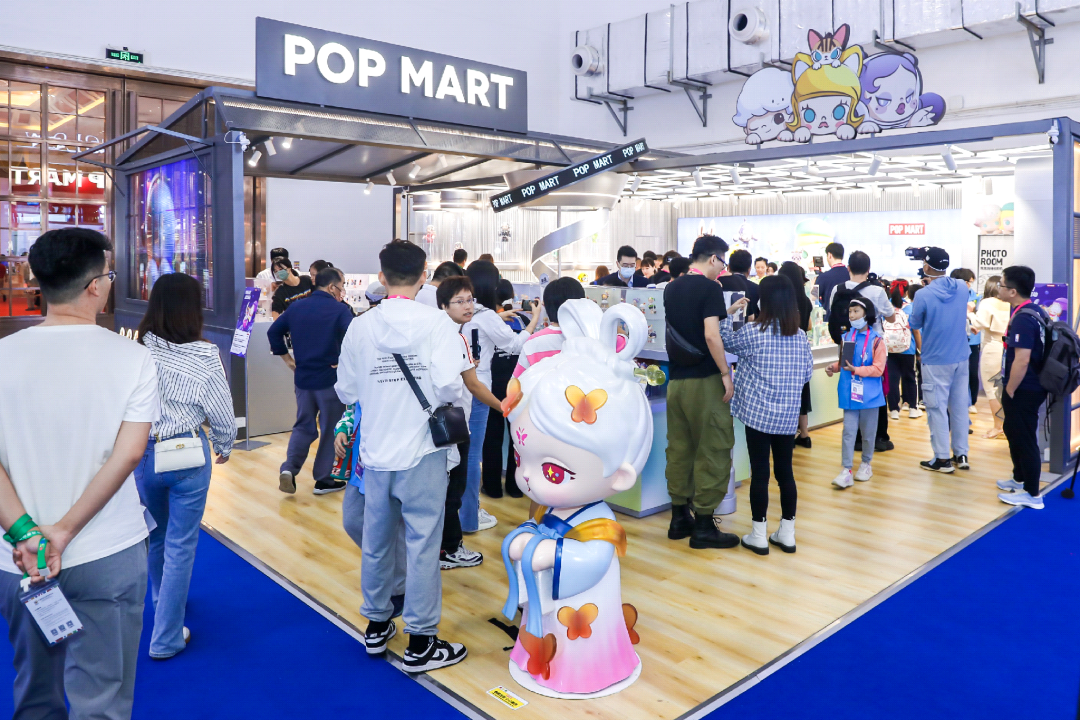 泡泡玛特加速国际化，预计2023年海外门店数量翻倍 _中金在线财经号