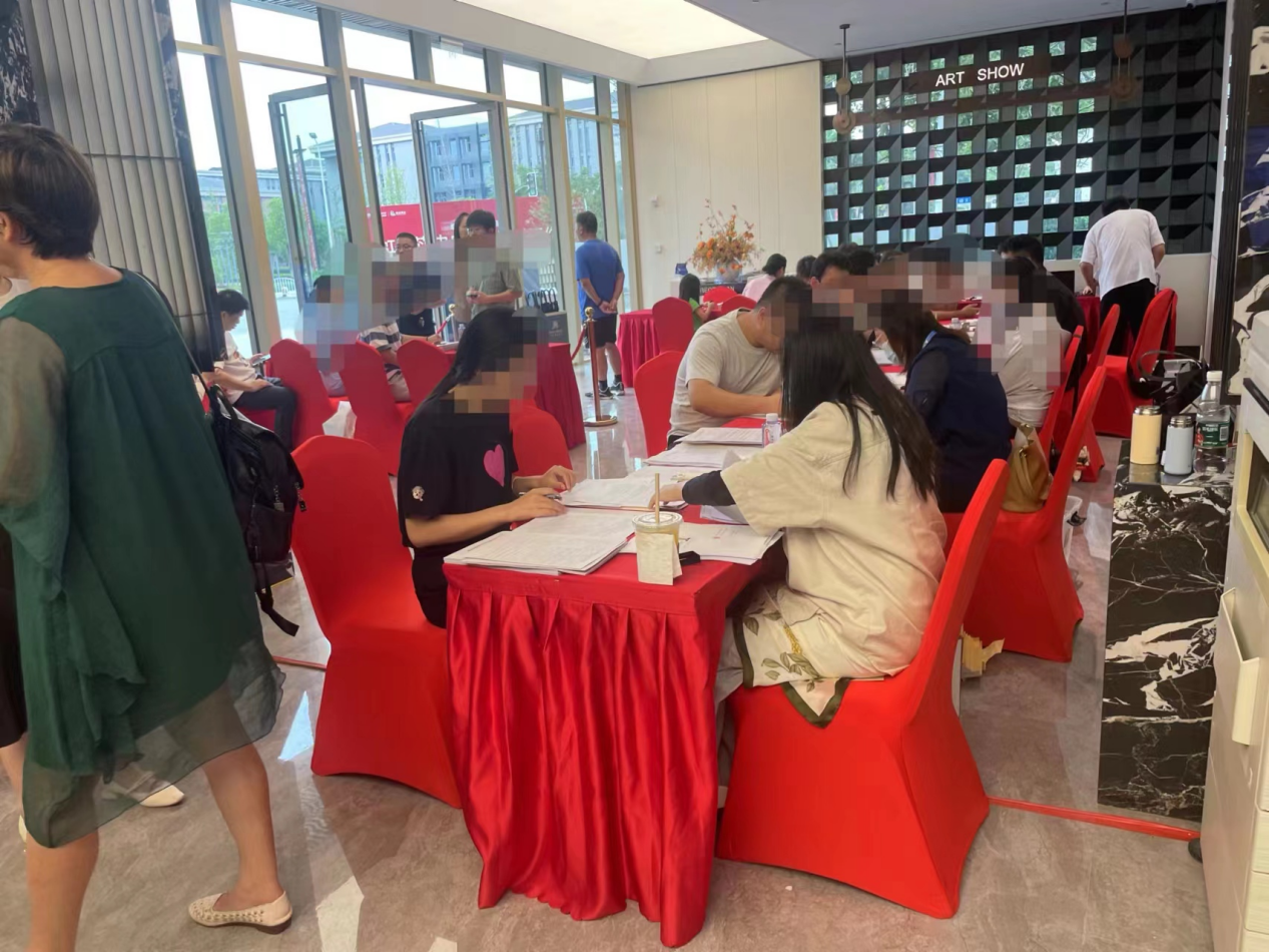 新政落地首周 “火爆”“激增”“抢购”频繁刷屏 上海楼市开启狂飙模式？_中金在线财经号