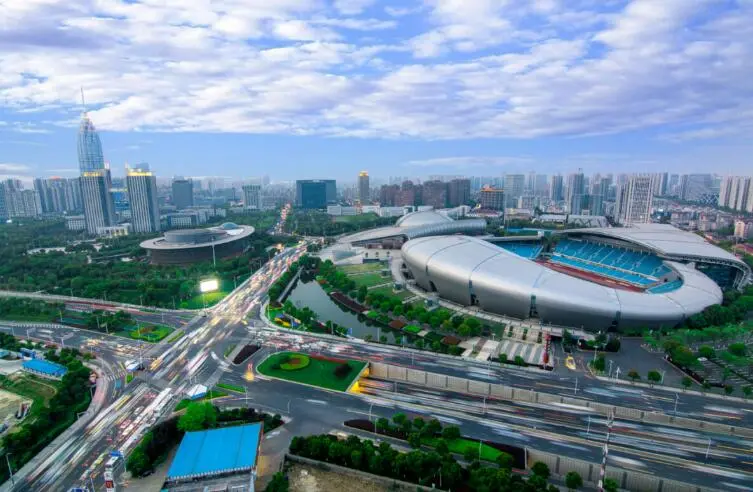 奥体中心地铁站周边