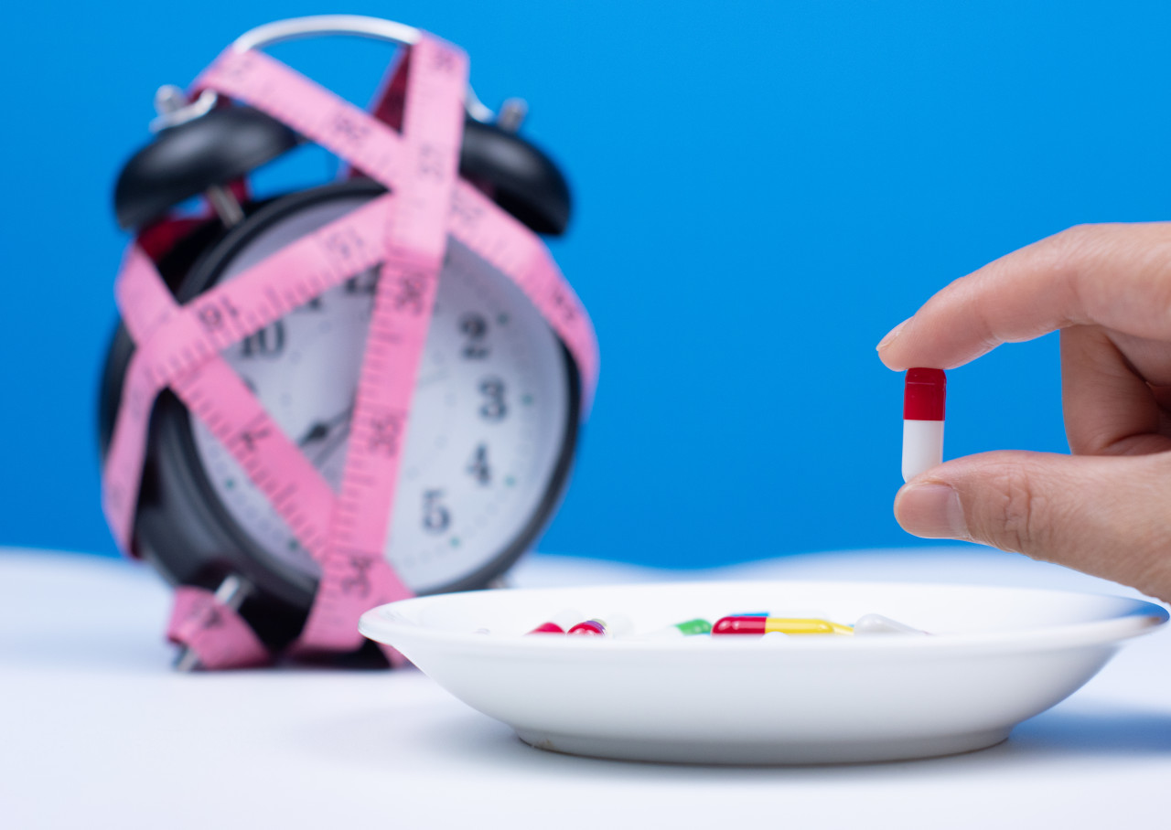 心血管用药龙头押注“仿转创”，信立泰创新药收入占比首破50%，销售费用连续三年增长