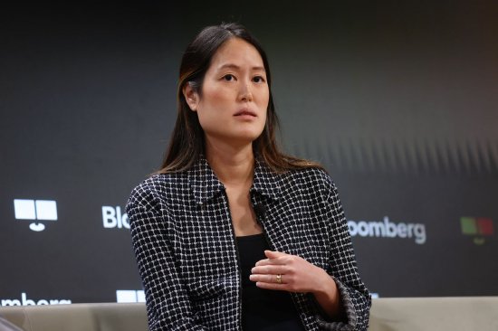 克里斯蒂娜·李，橡树资本董事总经理兼联合投资组合经理