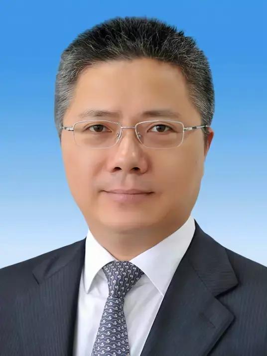 朱忠明任上海市政府党组书记