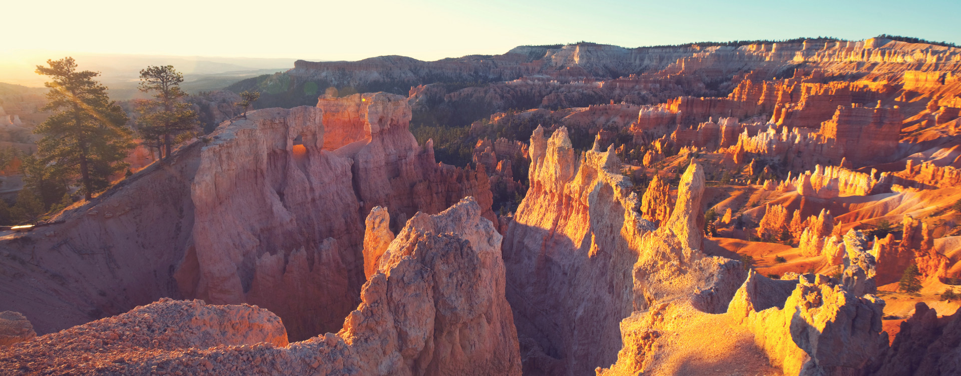 摄图网_300373525_banner_风景如画的彩色粉红色岩石的布莱斯峡谷公园犹他州,美国（非企业商用）.jpg