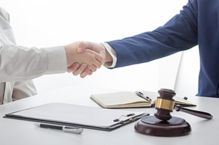 1706095752571854.png 律师3.png