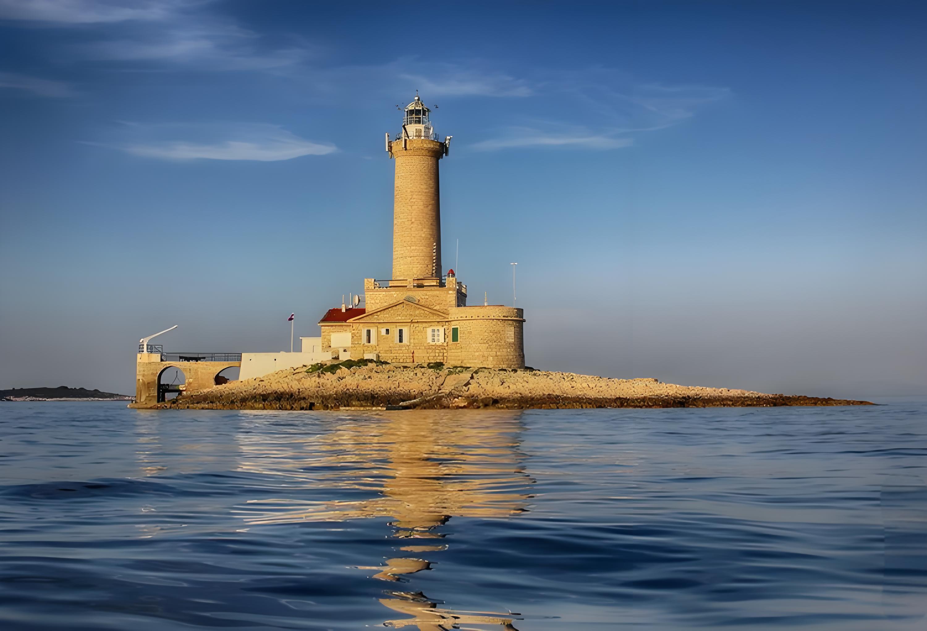 1735550546860619.jpg 06.jpg