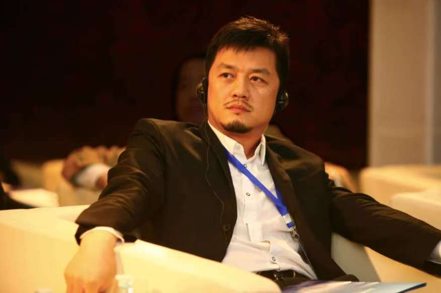 1760656051884560.jpg 李亚鹏.jpg