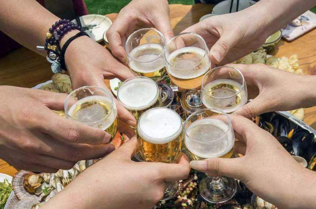 每逢佳节饭局多——谈一谈酒桌上的生意经_中金在线财经号