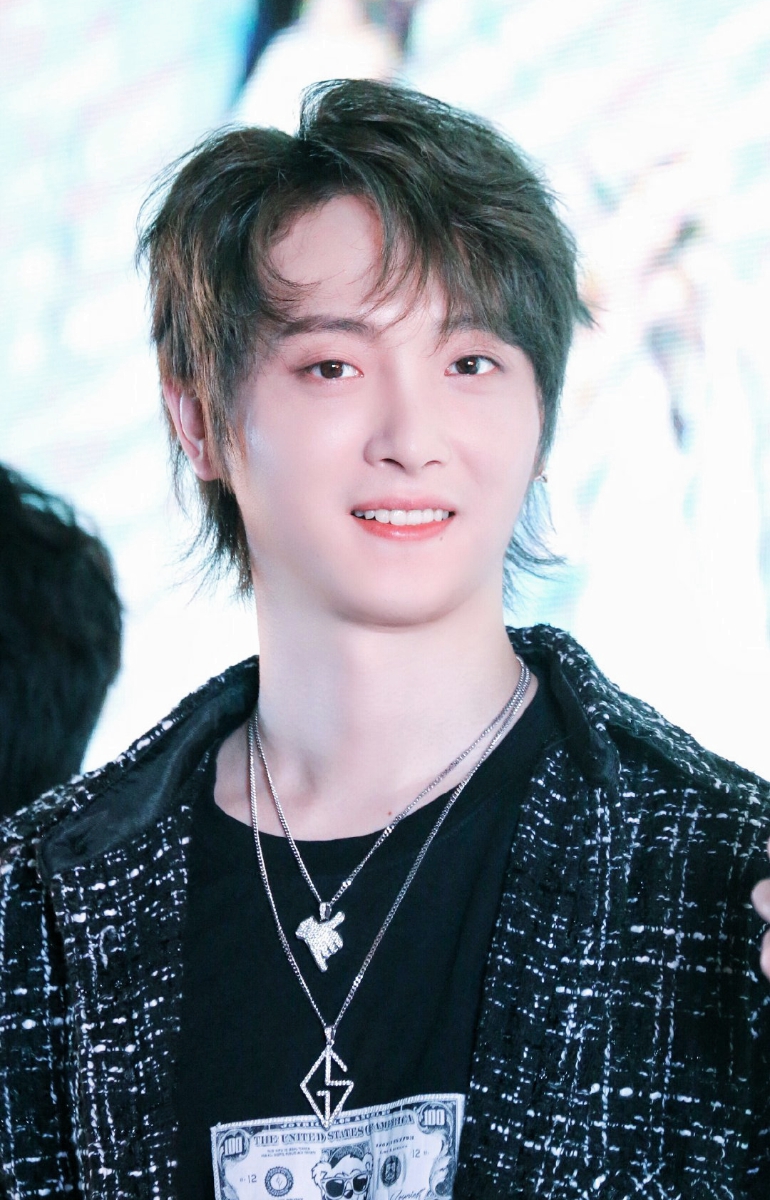 于斌为陈情令番外大电影打call肖战王一博获赞很真实