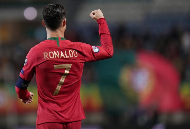 葡萄牙国家队c罗狂刷帽子戏法一场刷新三大纪录