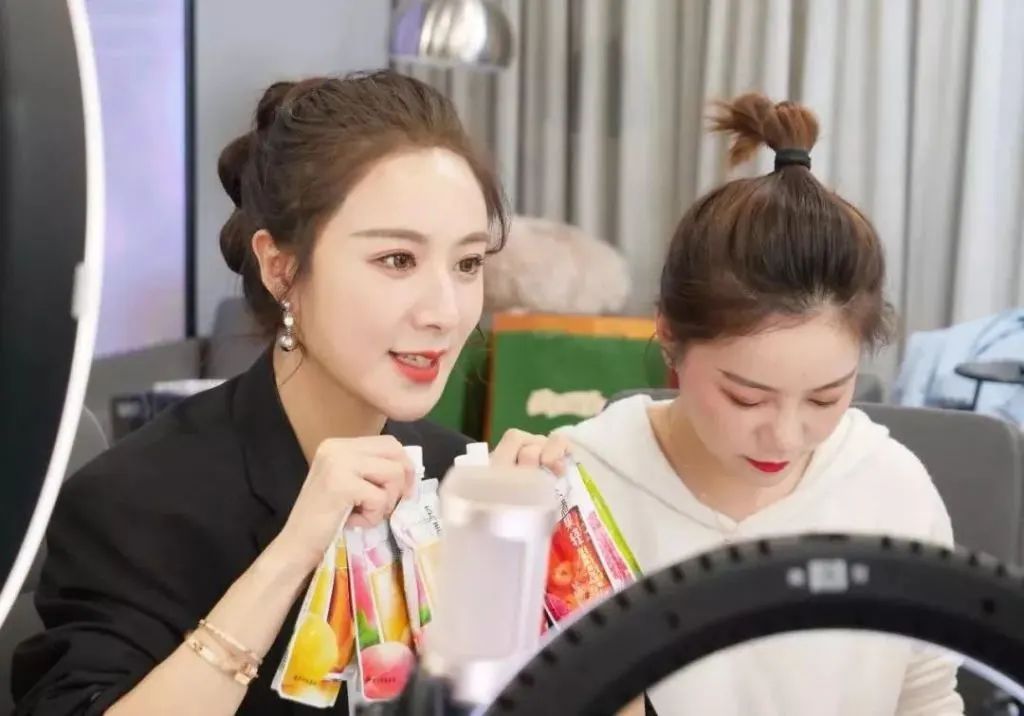 淘宝特价版抄了拼多多老巢