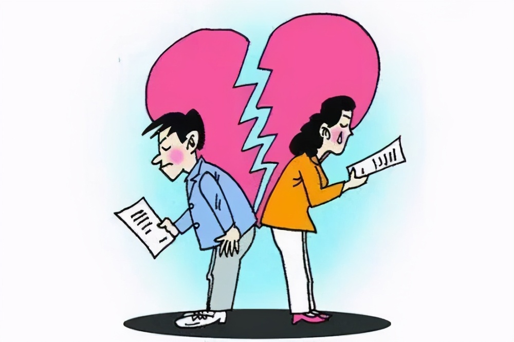 中,法官得知两人7岁的孩子竟未曾办理出生证,于是当下决定,"想离婚,先