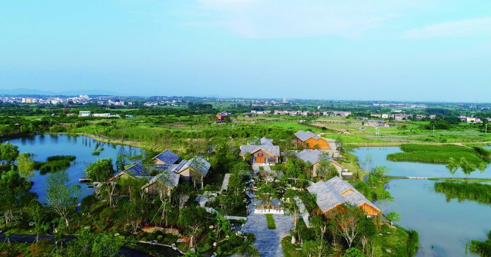 孝感卓尔桃花驿小镇中式四合院别墅畅享百里桃花源