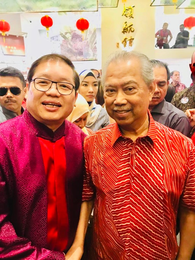 恭贺陈耀星博士荣登《影响全球经济的百大风云人物》主题文献