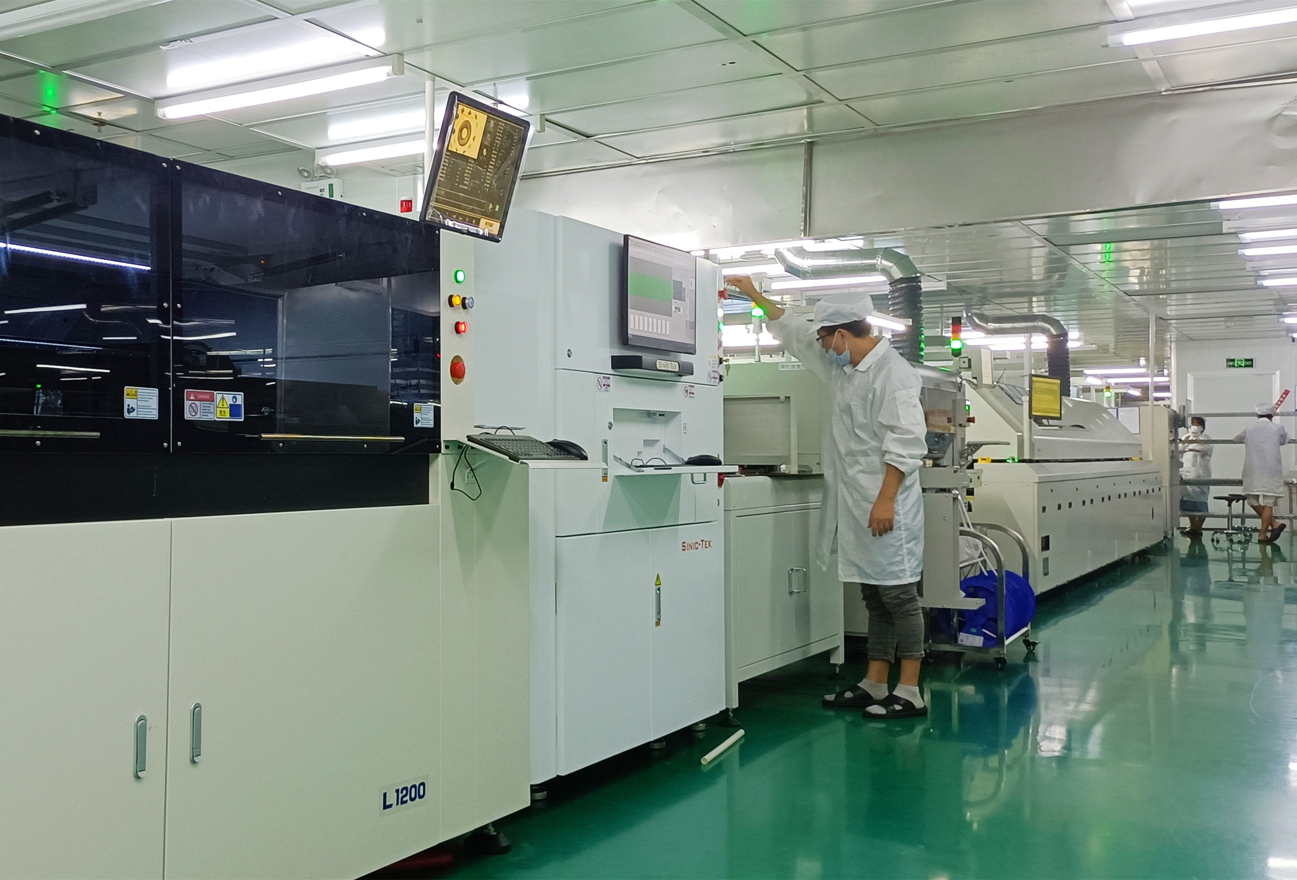 主力工厂出货新能源软板柔板专家弘信电子进入双轮驱动时代