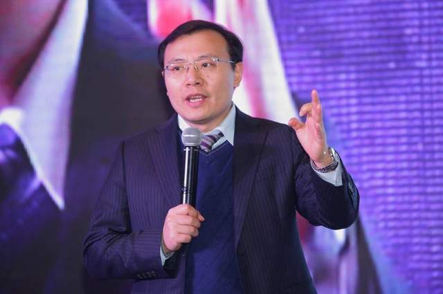 任泽平回应离职恒大:在恒大谏言降负债、反对多元化被批格局不够_中金在线财经号