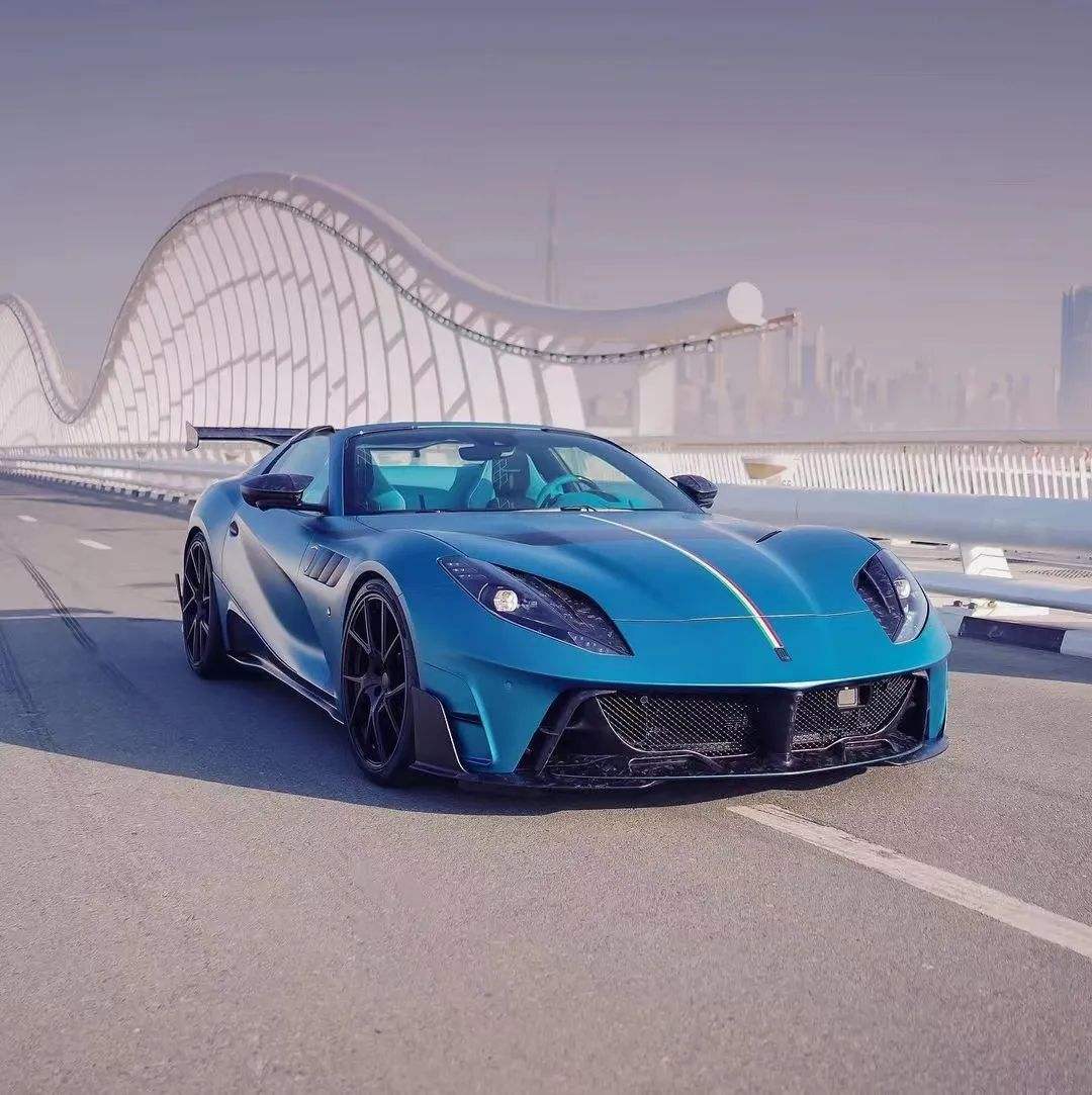 法拉利是其中一个重要的项目,柿同学曾为大家介绍过基于812 gts改装的