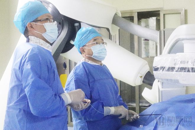 首款国产TIPS静脉覆膜支架全国首例临床试验成功植入_中金在线财经号