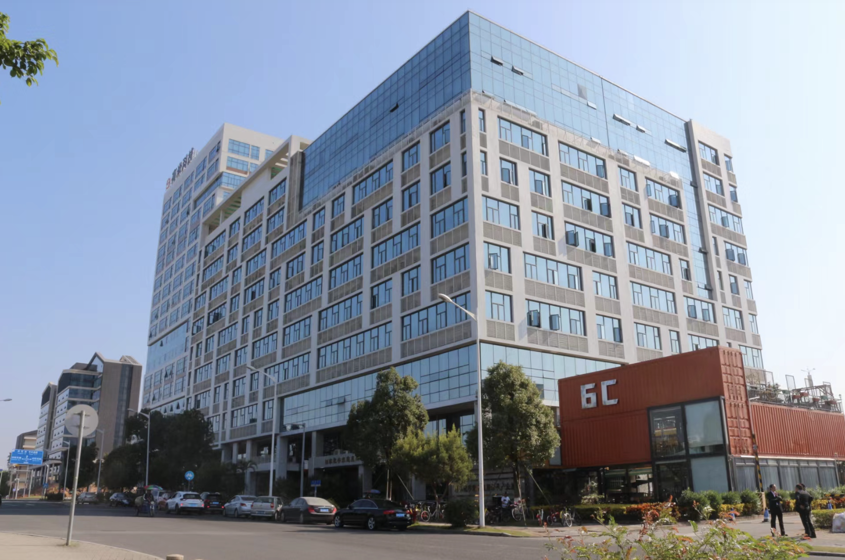 华大集团全球总部落成引入多种实验室再迎新突破