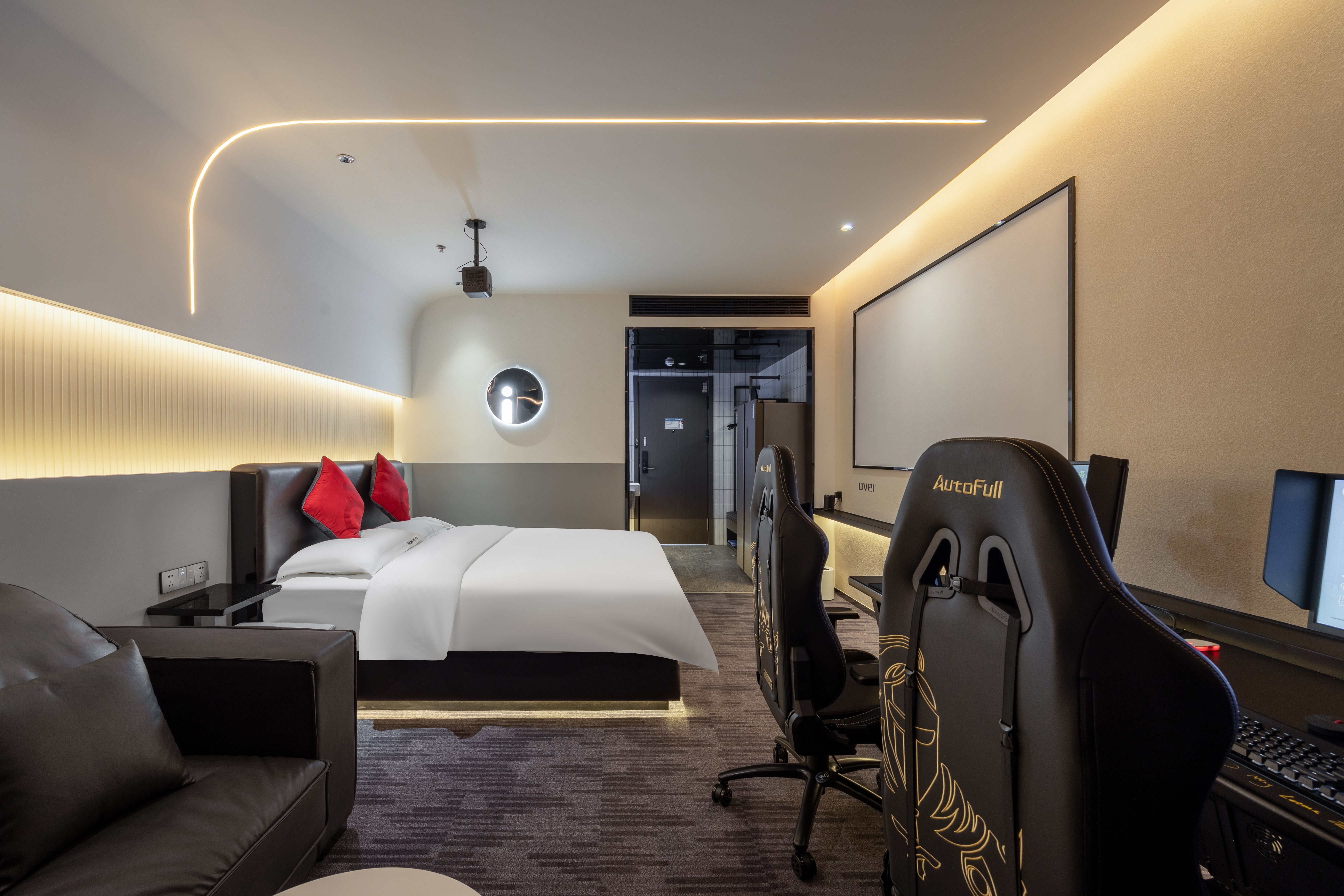 亚运会倒计时,这家爱电竞酒店何以在杭州出圈?