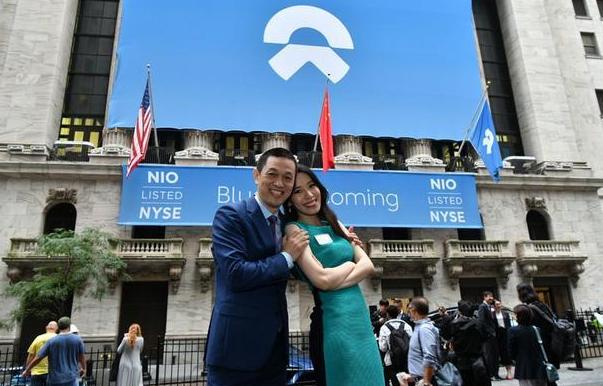 李斌背后的女人王屹芝向章泽天致歉了