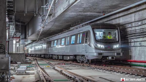 今天起冲刺厦门地铁2号线开始跑图高峰期将有25列车奔跑