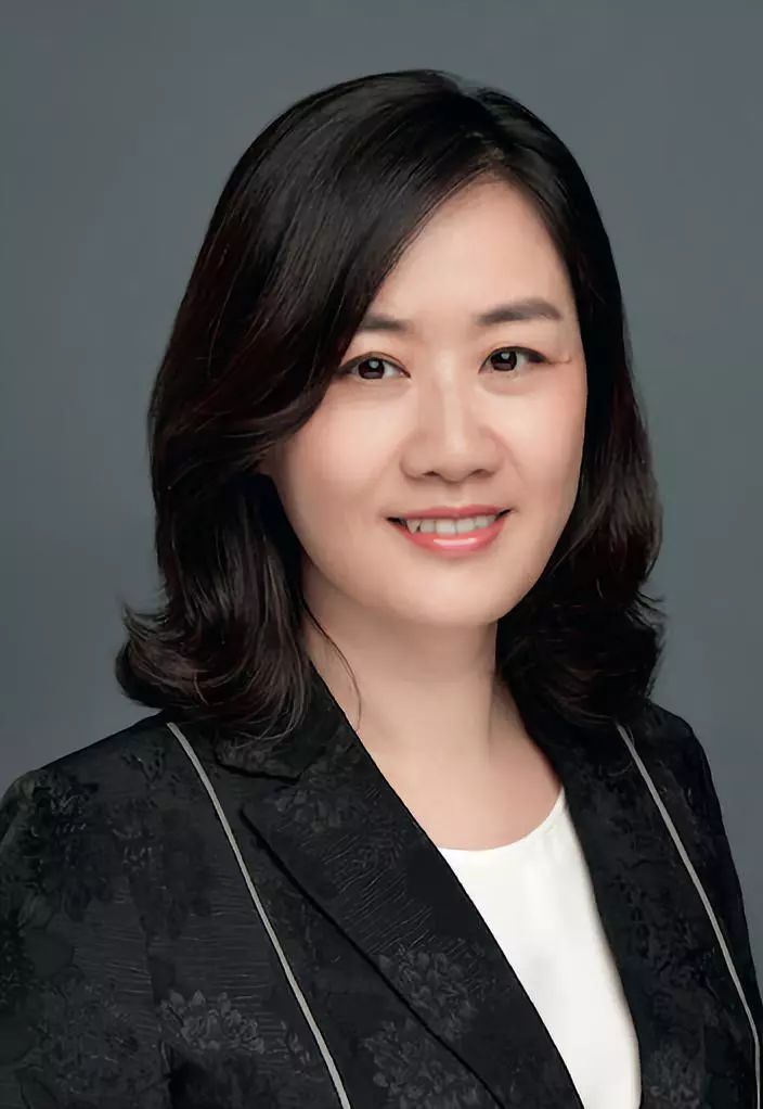 当代金融家唐炜回归受托人定位开启信托业发展新篇章