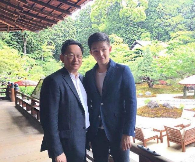 中国最强富四代24岁一夜暴富坐拥278亿姐姐手握1000亿帝国