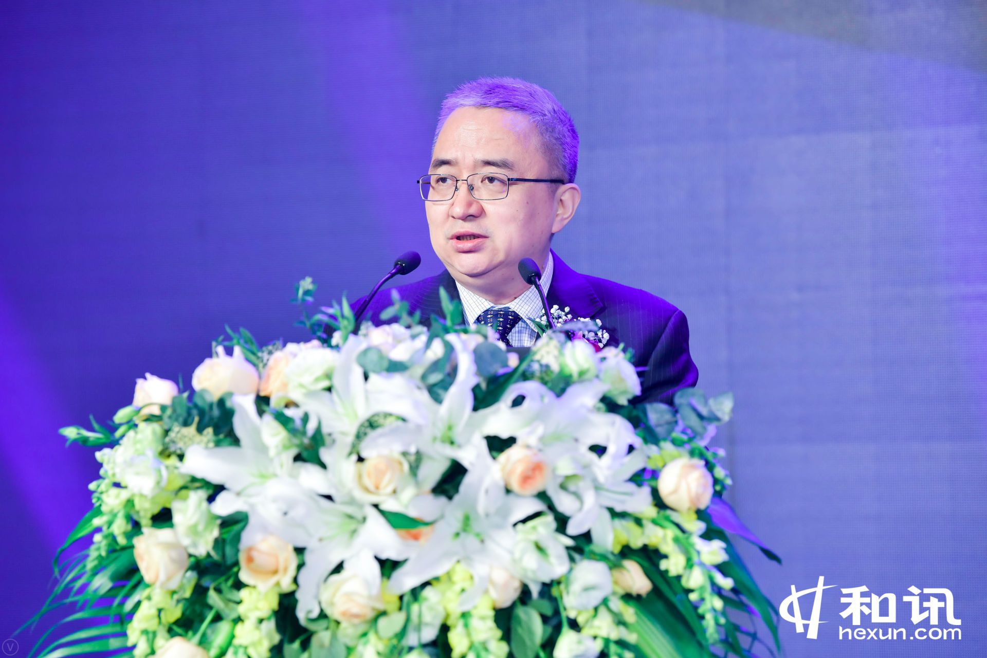 徐朝辉出席了本次峰会并发表题为《金融科技赋能转型发展》的主旨演讲