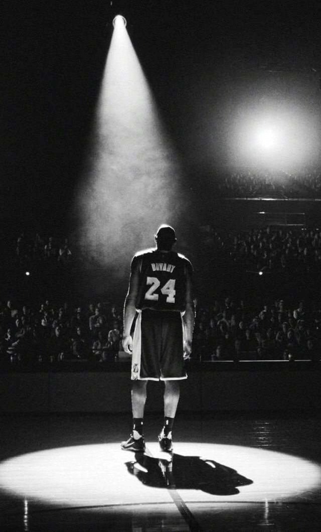 追忆科比凌晨四点的洛杉矶安放着永不服输的精神与我们的青春