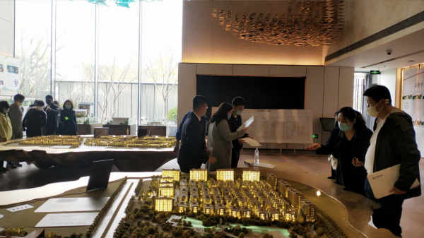 新房售楼处人气回升 部分地区二手房签约量超往年 北京楼市回暖