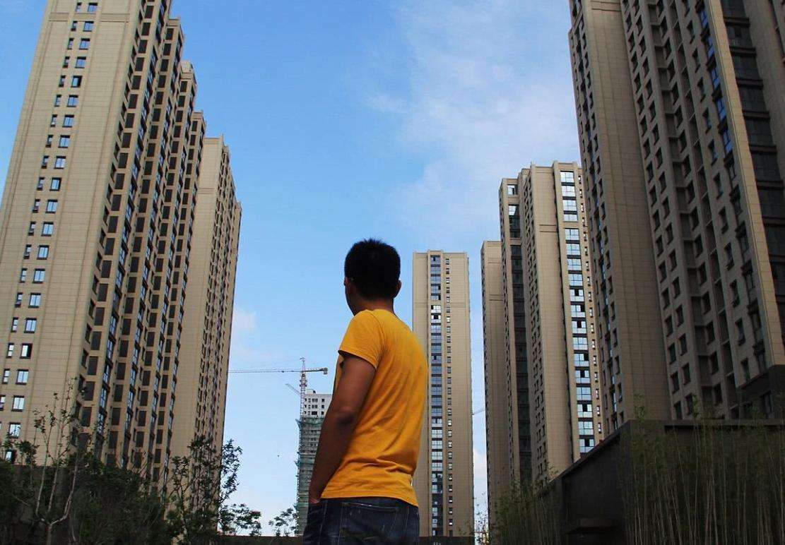 中国6亿人月收入仅1千元指望农民进城撑起高房价估计有点悬