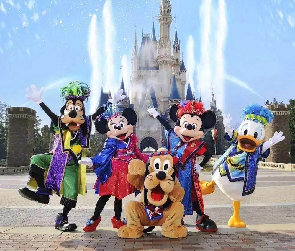 而在2019年11月,才正式上線的迪士尼自有流媒體服務平臺disney ,和