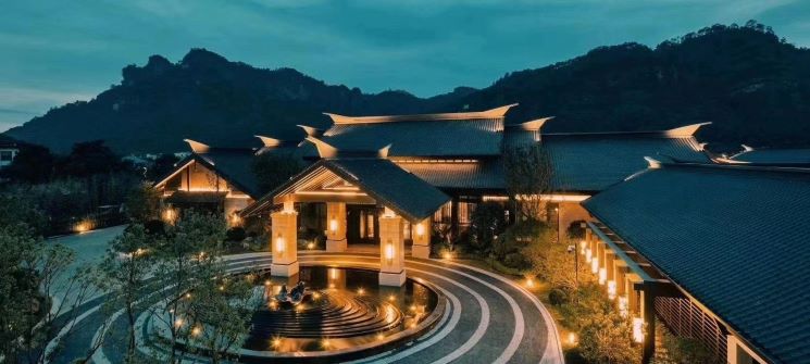 世茂御榕61武夷度假酒店入口