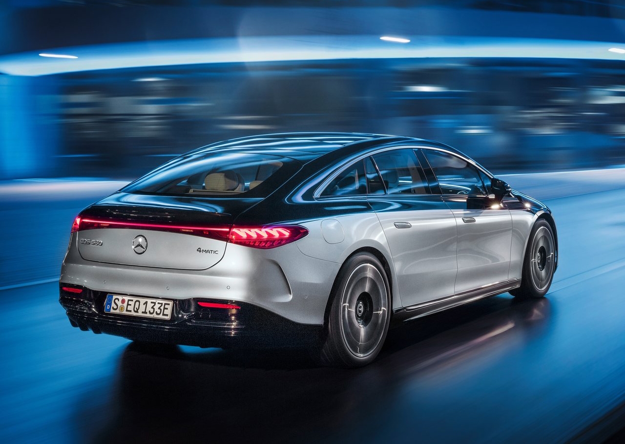 奔驰首款大型豪华纯电轿车eqs正式全球首发