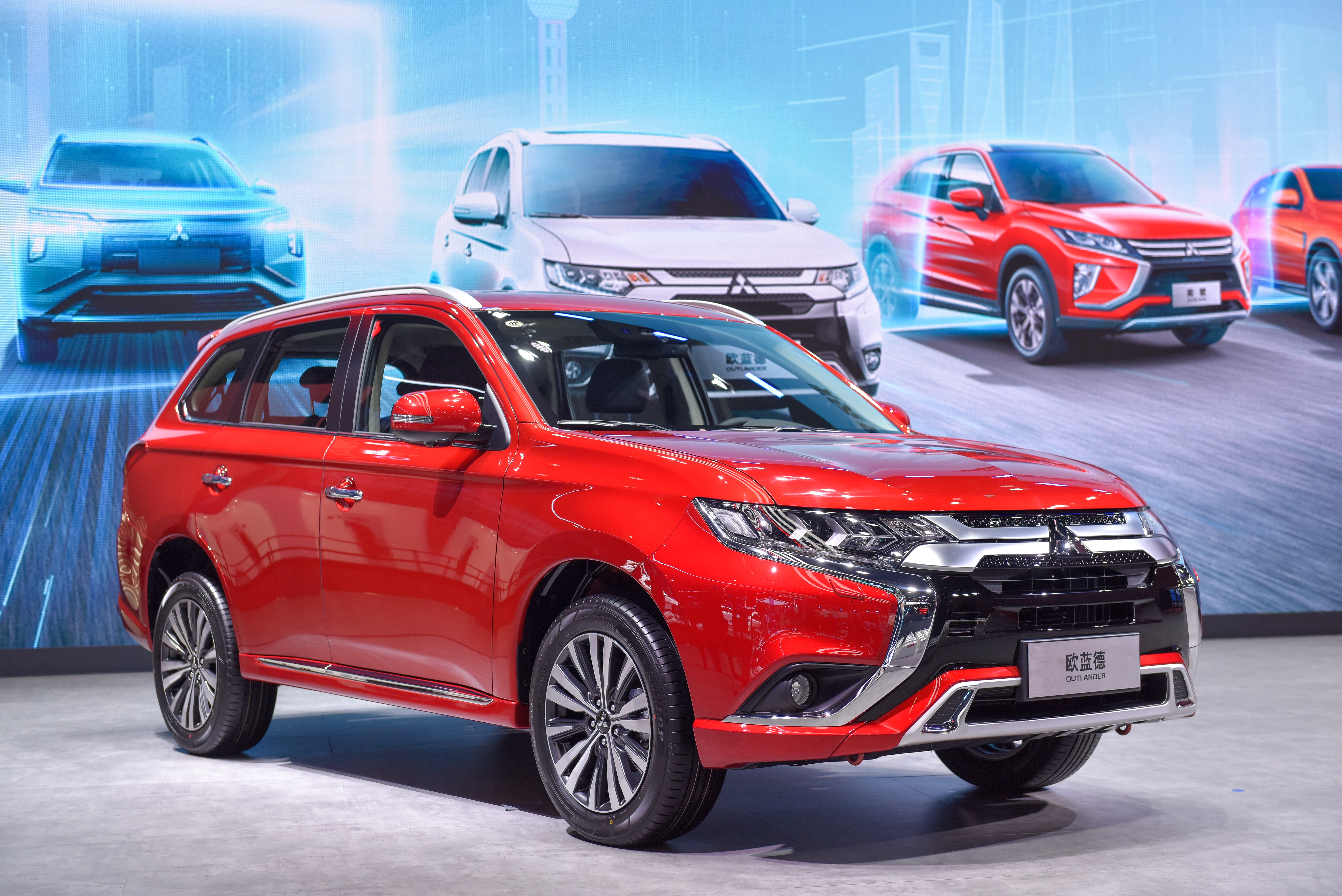 广汽集团三菱汽车联合开发首款新能源车型阿图柯airtrek中英文命名