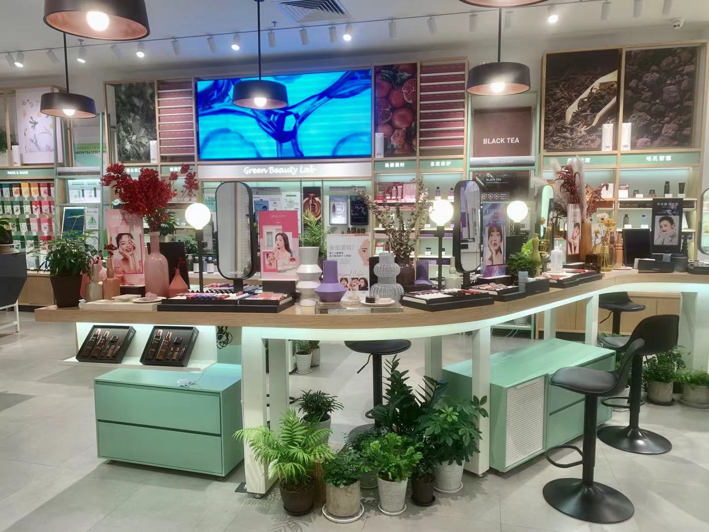 范丞丞也救不了悦诗风吟3年利润缩水93平价韩妆在中国难翻身