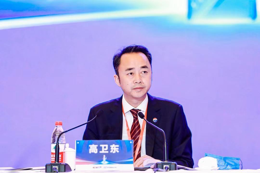 茅台股东会见闻录有人犀利质疑酒价过低茅粉但斌建议拆股