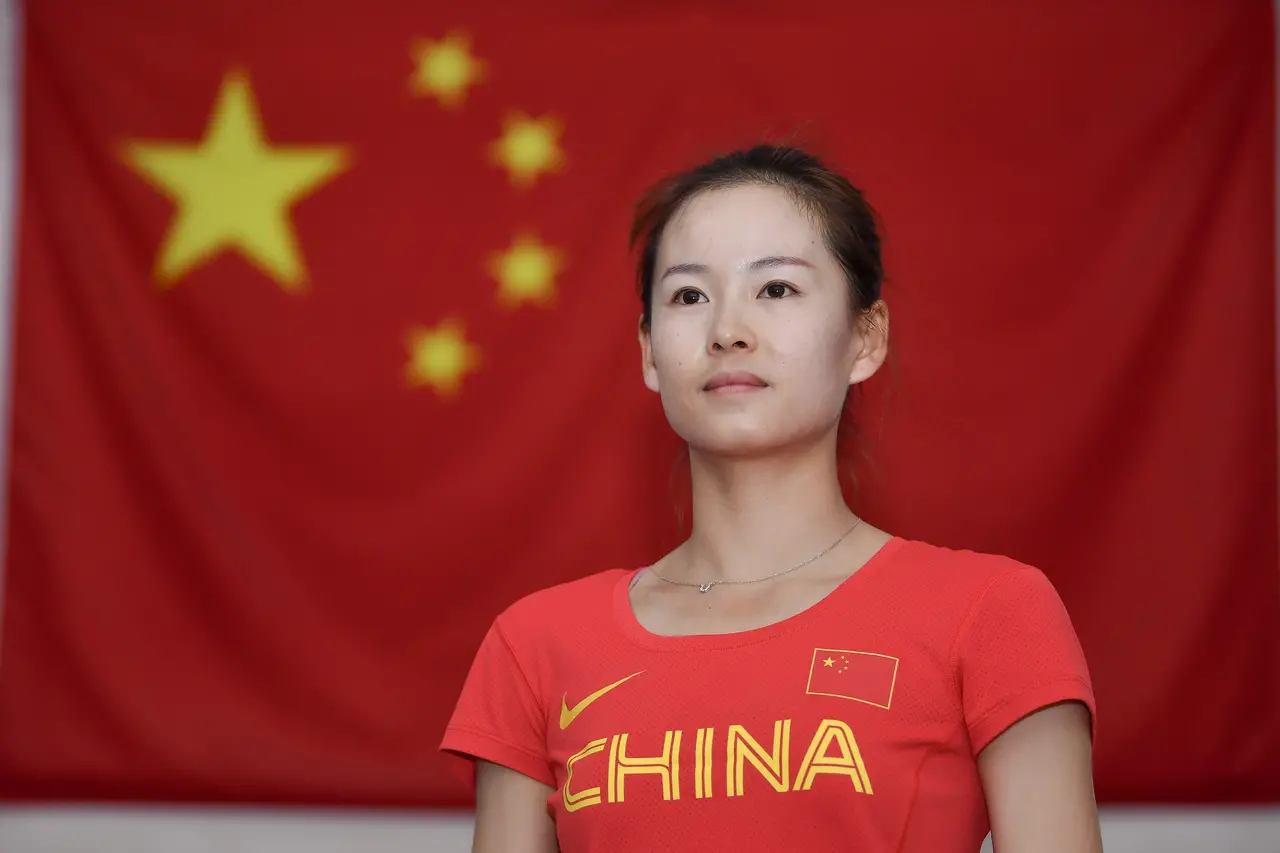 易居刘虹夺得东京奥运会女子20公里竞走铜牌